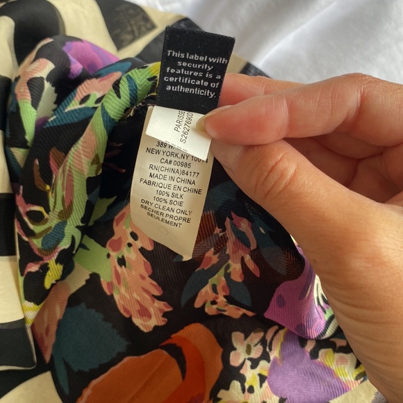 Diane Von Furstenberg Parisse Blouse - Size Small - Picture 6 of 8